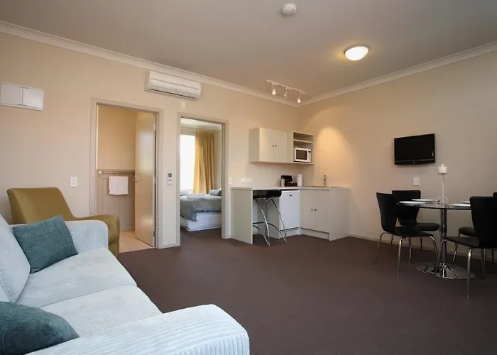 Hawkdun Lodge Motel